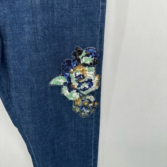 NWT PILCRO AND THE LETTERPRESS 32 Slim boyfriend sequined floral stretch jean - Picture 4 of 13